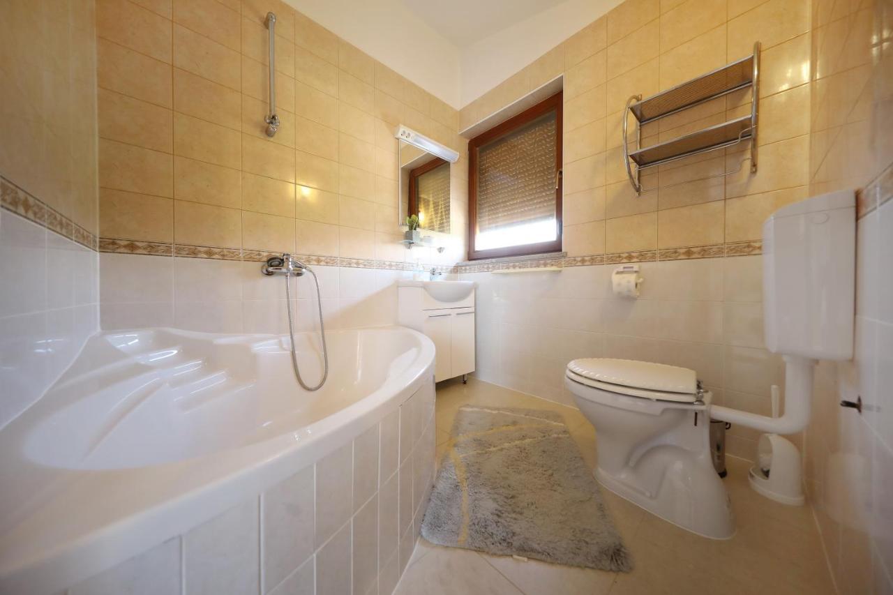 Villa Cvita Povljana Ngoại thất bức ảnh